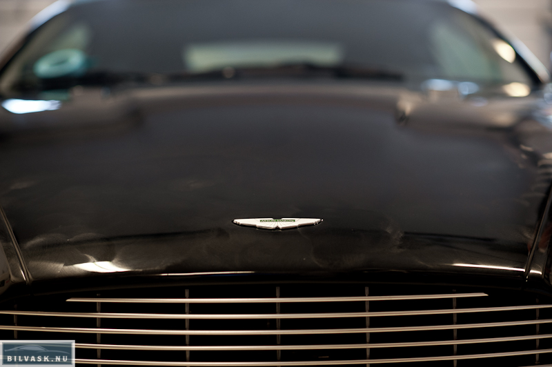 Aston Martin DB9 front