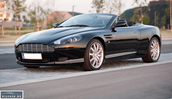 ASton Martin Side view - efter polering